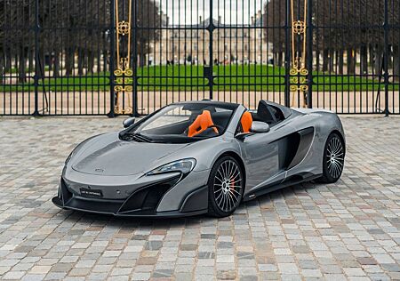 McLaren 675LT Spider - Titanium Silver, 9 600 km
