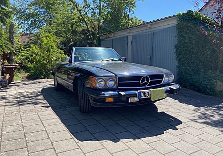 Mercedes-Benz SL 560 R107 ein schönes Cabrio