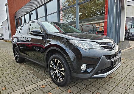 Toyota RAV 4 2,2-l-D 4x4 Edition 2014+AHK+Navi+8-fach