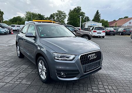 Audi Q3 2.0 TDI quattro Autom, Klimaautomatik Xenon