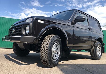 Lada Niva "PREMIUM PLUS" Sonderausst. AET-2026!