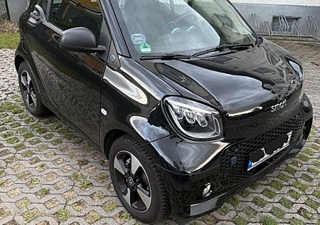 Smart ForTwo coupé 60kW EQ Batterie - Unfallfrei