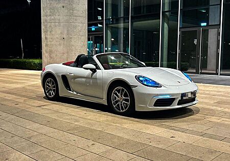 Porsche Boxster 718 PDK/TURBO NEU/BREMSEN NEU/SCHECKHEFT