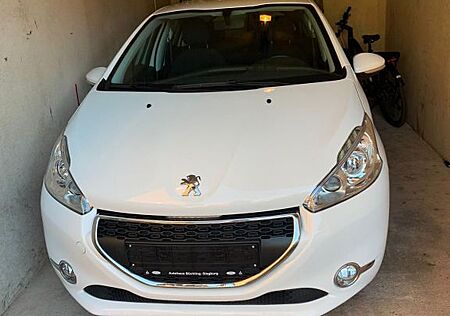 Peugeot 208 1.2 Active 82 VTi Active