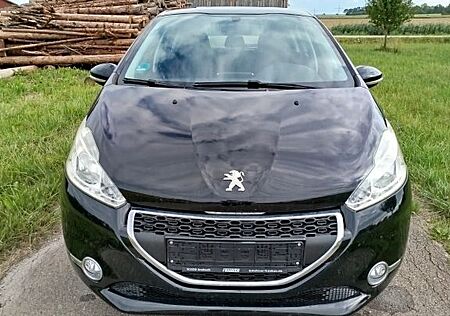 Peugeot 208 1.2 Style 82 VTi Style