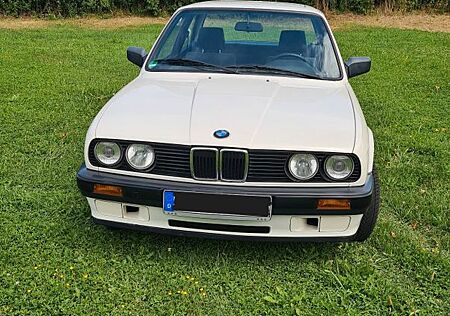 BMW 318i E30, Oldtimer mit H-Kennzeichen, HU 10/2026