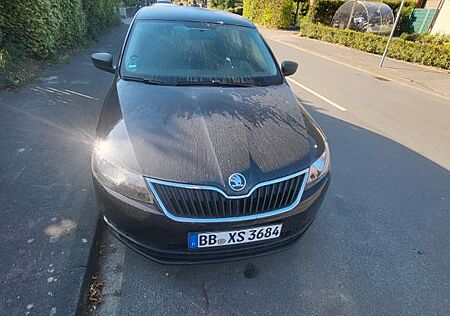 Skoda Rapid 1.2 TSI Active Spaceback Active, Klima
