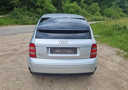 Audi A2 1.4 -