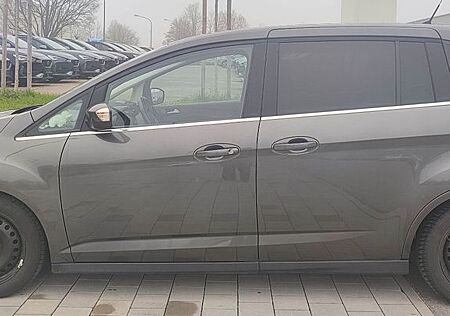 Ford Grand C-Max 1,5l 150 PS AHK 8fach
