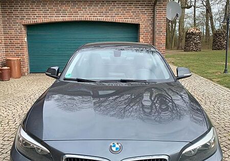 BMW 218 Baureihe 2 Coupe d/AHK/1.Hand