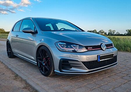 VW Golf Volkswagen 7 GTI Performance Facelift