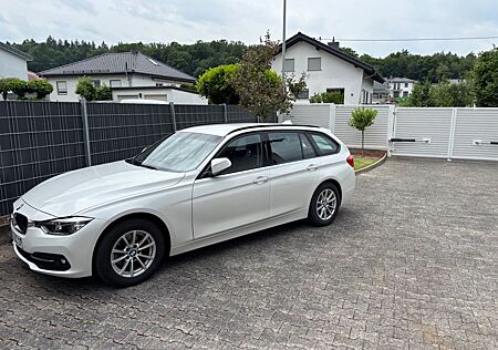 BMW 320d xDrive Touring Sport Line Automatic Spo...