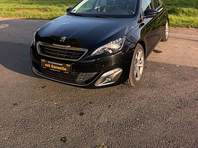 Peugeot 308 Allure Navi Bluetooth Tempomat PDC GARANTIE