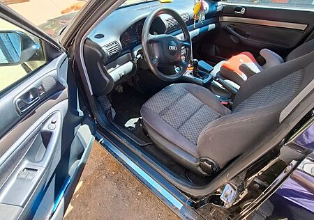 Audi A4 1.8 -