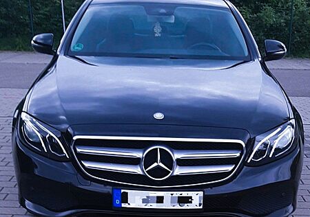 Mercedes-Benz E 200 AVANTGARDE Autom. AVANTGARDE