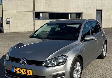 VW Golf Volkswagen VII 1.2 TSI BMT CUP Edition | Sitzheizung |