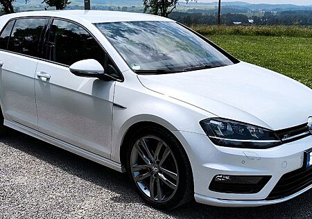 VW Golf Volkswagen 1.4 TSI DSG LOUNGE R-Line AHK,STHZ