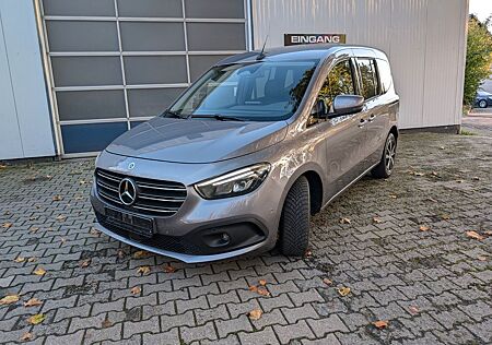 Mercedes-Benz T-Klasse 180d LED LEDER KAMERA PDC DAB