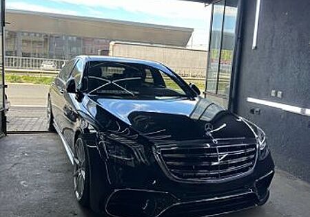 Mercedes-Benz S 500 4MATIC L - 520 PS