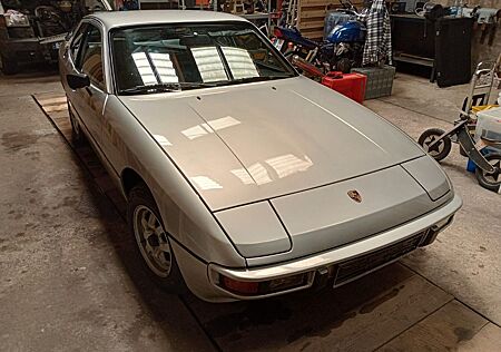 Porsche 924 ,lückenlos Scheckheftgepflegt. TÜV neu