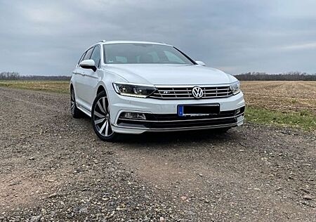 VW Passat Variant Volkswagen 2.0 TDI DSG Highline R-line