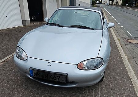 Mazda MX-5 1.6 16V - Roadster im perfektenm Zustand