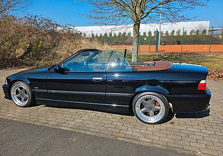 BMW 320i Cabrio