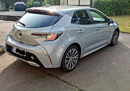 Toyota Corolla 2,0 Hybrid, Tech. Pak., JBL, Apple Car..