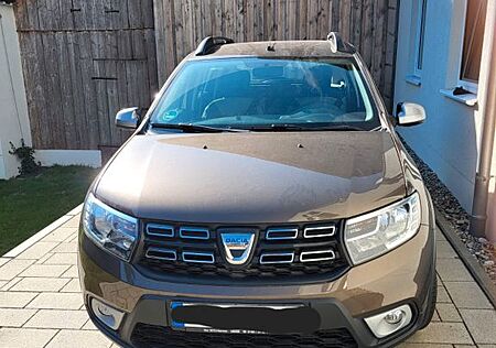 Dacia Sandero SCe 75 Stepway Essential Stepway Ess...