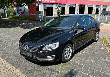 Volvo S60 Lim. Kinetic 8 fach PDC