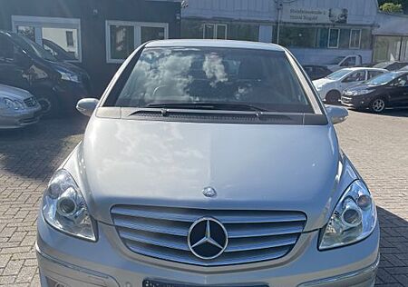 Mercedes-Benz B 180 CDI*Teilleder*SZH*Temp*TÜV& AU NEU