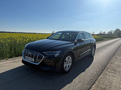 Audi E-tron 50 quattro+ MATRIX+4ZONE KLIMA+ACC+AHK
