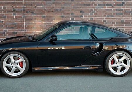 Porsche 996 Turbo Coupé *Schalter* *kein SSD*