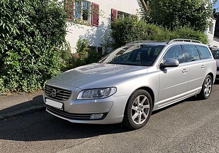 Volvo V70 D4 Linje Svart Geartronic Standheizung