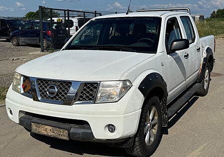 Nissan Navara Pickup Doppelkabine Comfort 4X4/KLIMAAUTO