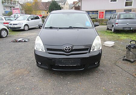 Toyota Corolla Verso 2.2-l-D-CAT Executive