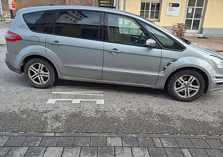 Ford S-Max 2,0 TDCi 120kW DPF Titanium PowerShift...