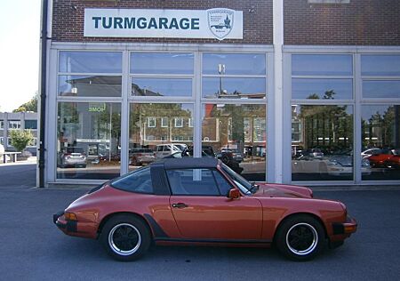 Porsche 911 Urmodell 911 3.2 Carrera Targa