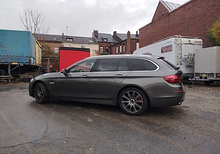 BMW 520d xDrive Touring A -