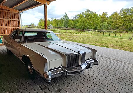 Chrysler New Yorker