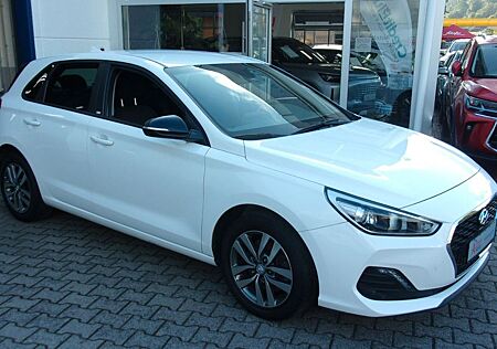 Hyundai i30 YES! Navigation