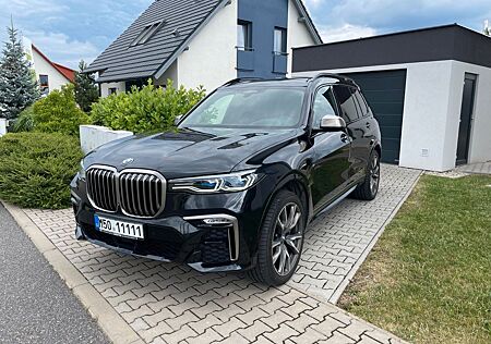 BMW X7 M50 d xDrive Pano, TV, ACC, HUD