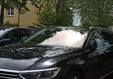VW Passat Volkswagen 2.0 TDI SCR 140kW DSG Highline Varian...