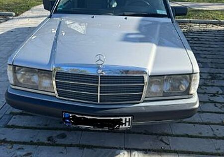 Mercedes-Benz 190 Mercedes Benz E 1.8 Automatik Vollleder
