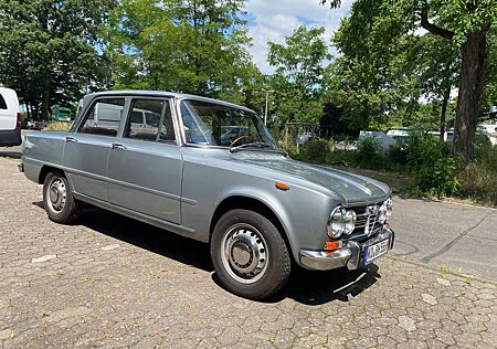 Alfa Romeo Giulia 1.600 SUPER BISCIONE