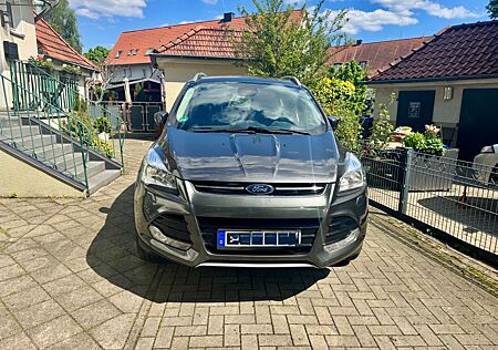 Ford Kuga 1,5 EcoBoost 2x4 110kW Titanium Titanium