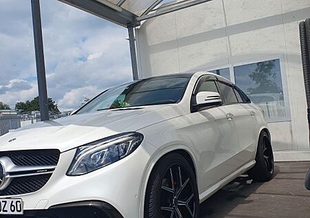 Mercedes-Benz GLE 43 AMG Mercedes-AMG GLE 43 4MATIC Merced...