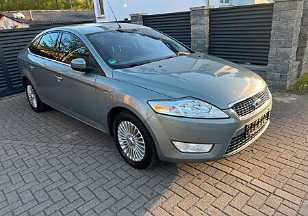 Ford Mondeo Lim. Titanium TÜV NEU! PDC! 2 HAND!