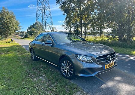 Mercedes-Benz E 300 de Autom. -