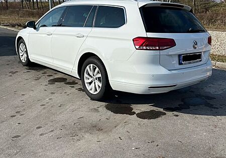 VW Passat Variant Volkswagen 2.0 TDI SCR Comfortline